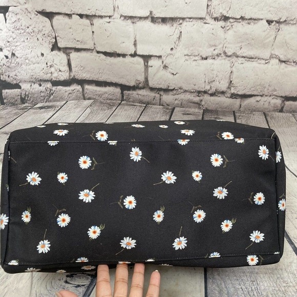Alice + Olivia Daisy Black Floral Print‎ Weekender Duffel Bag Overnight Handbag - Picture 7 of 13